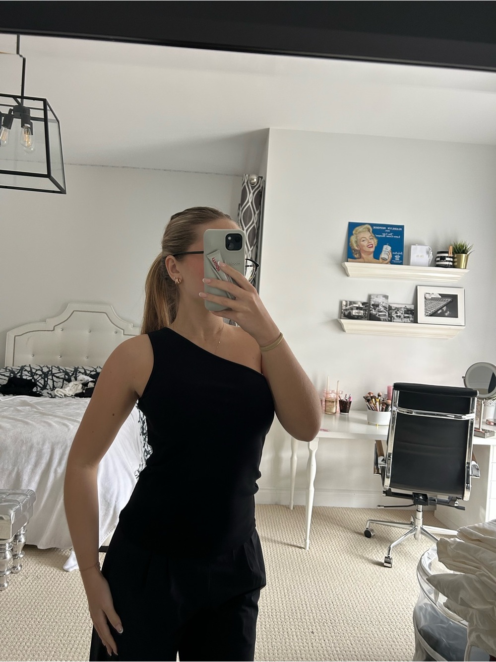 H&M One-Shoulder Black Ribbed Crop Top - Picture 2 of 4